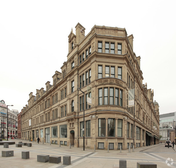 Exchange Sq, Manchester for rent - Building Photo - Image 3 of 17