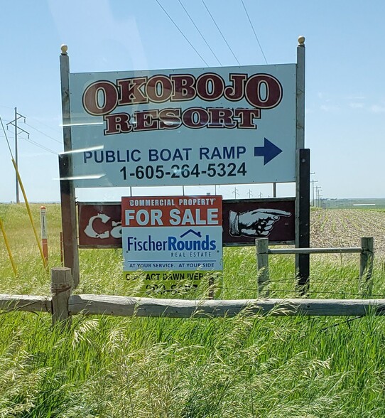 104 Okobojo Ave, Pierre, SD for sale - Building Photo - Image 1 of 1