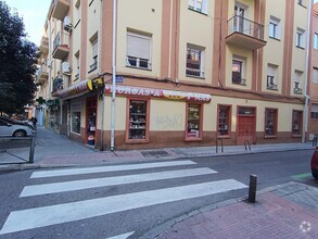 Retail in Madrid, MAD for rent Interior Photo- Image 2 of 11