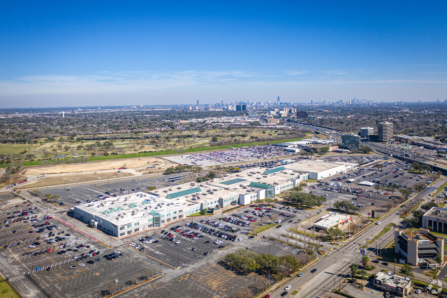 9700-9702 Bissonnet St, Houston, TX for rent - Aerial - Image 3 of 26