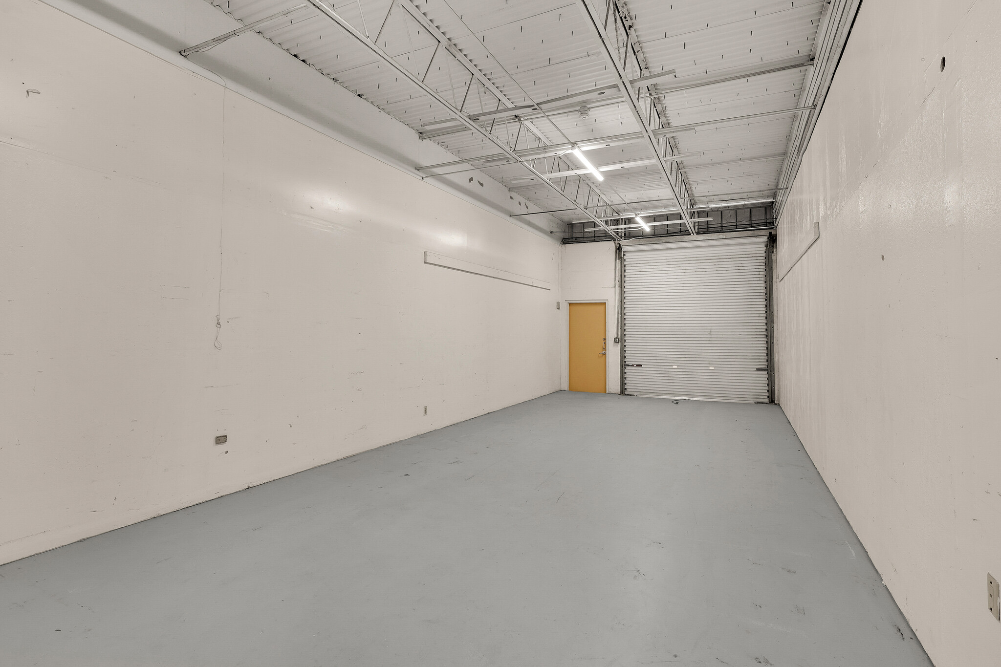 1840 Hypoluxo Rd, Lake Worth, FL to rent Interior Photo- Image 1 of 3