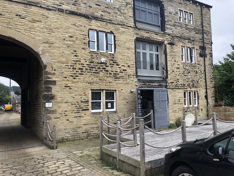 The Wharf, Sowerby Bridge for rent - Building Photo - Image 1 of 1