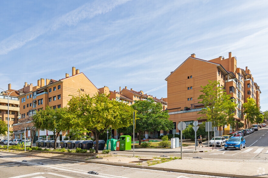Calle Soledad Puértolas, 2, Rivas-Vaciamadrid, Madrid for sale - Building Photo - Image 2 of 2