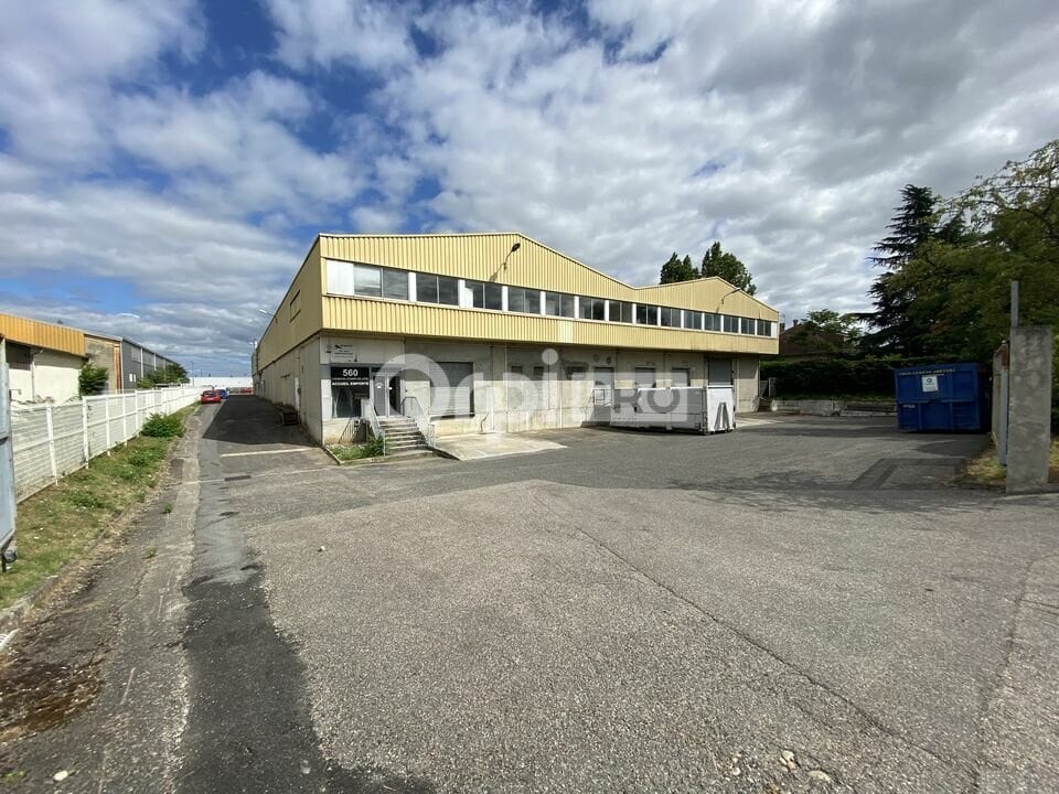 560 Chemin Du Champ De Lière, Rillieux-la-Pape for sale Building Photo- Image 1 of 13