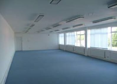 1 Blenheim Rd, Epsom to rent - Other - Image 2 of 8