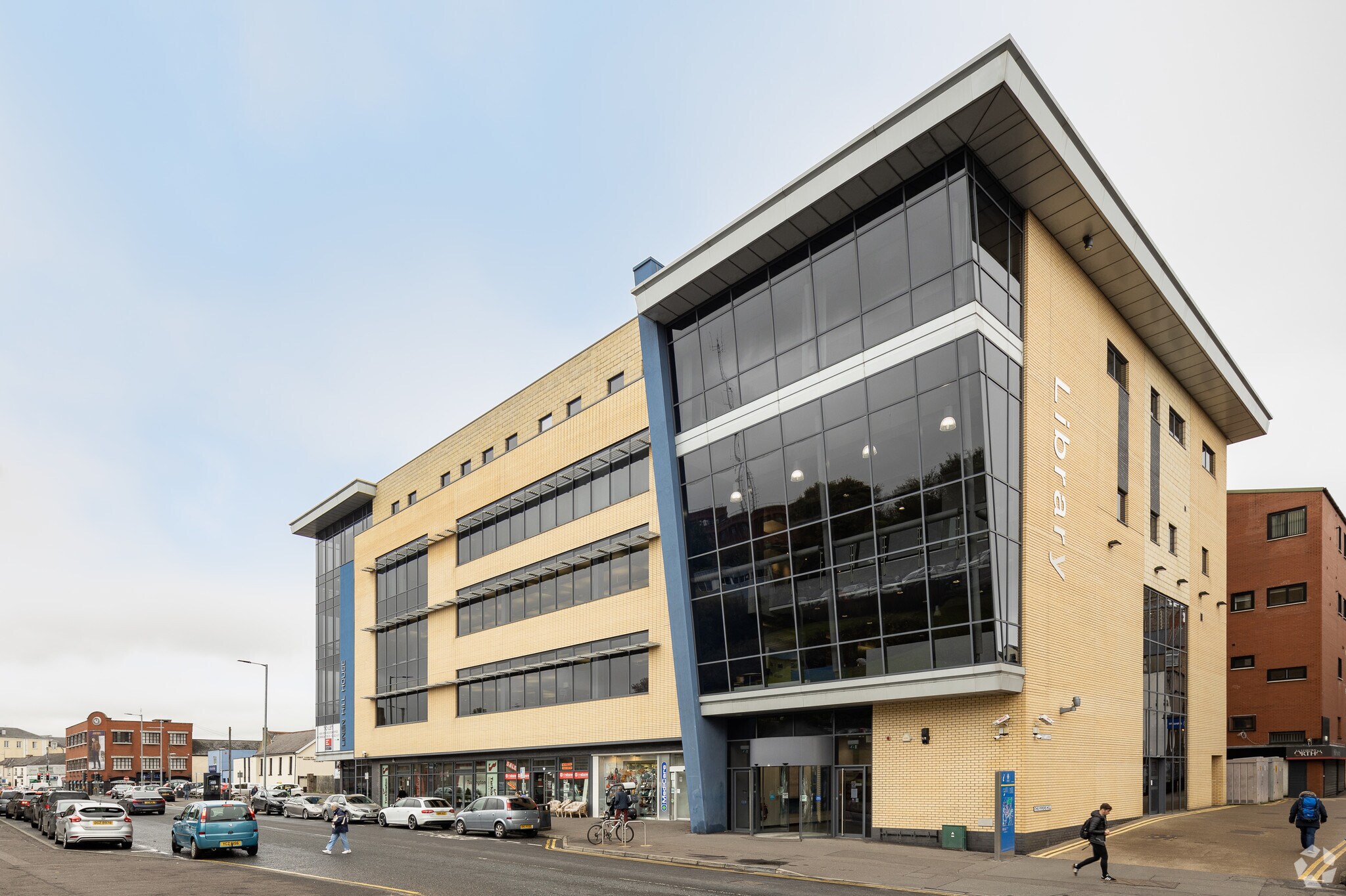 Linenhill St, Lisburn to rent Primary Photo- Image 1 of 14