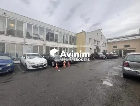 Industrial in Aubervilliers for sale Building Photo- Image 1 of 5