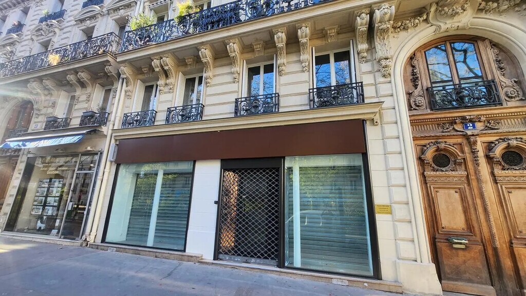 Location Commerce 86 m² - Photo 1