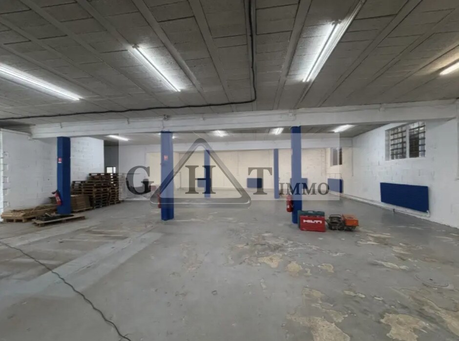 Industrial in Romainville to rent Interior Photo- Image 1 of 5