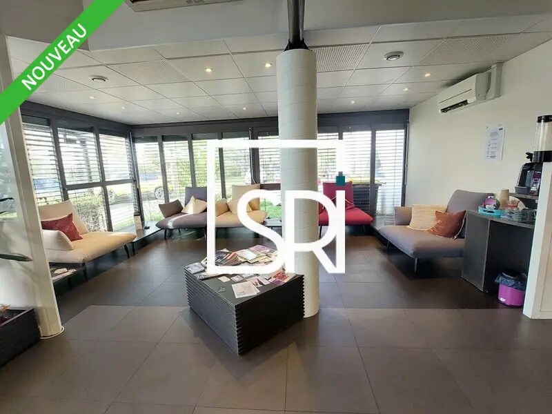 Vente Bureaux 990 m² - Photo 1