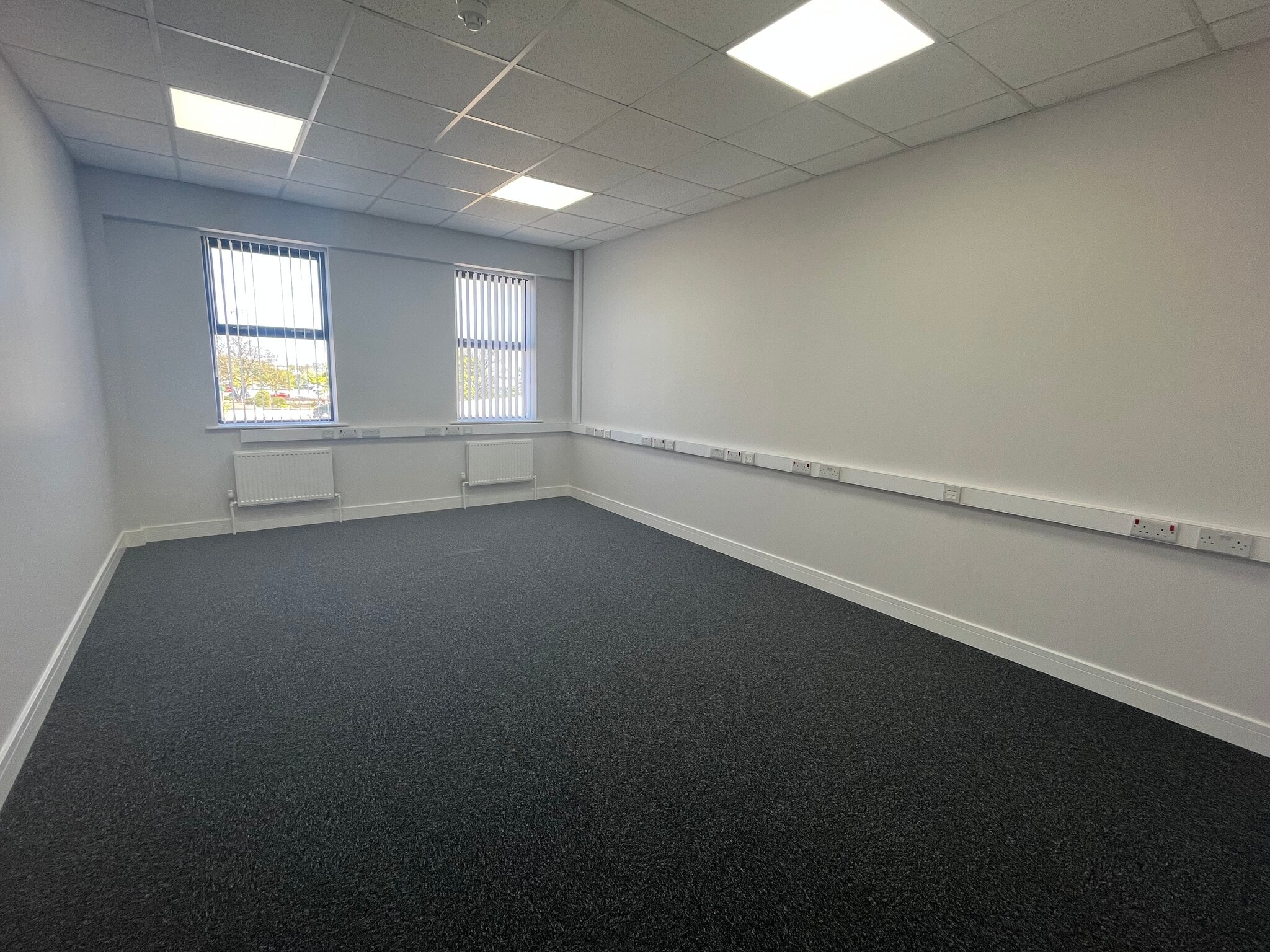 Wesley Sq, Hartlepool to rent Interior Photo- Image 1 of 4