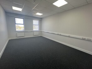 Wesley Sq, Hartlepool to rent Interior Photo- Image 1 of 4