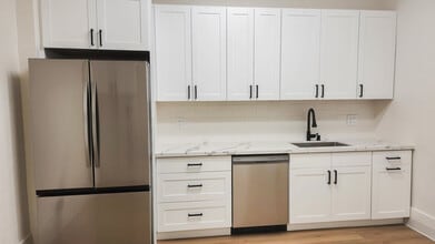 650 5th St, San Francisco, CA to rent Interior Photo- Image 1 of 2