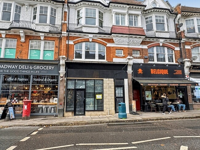 More details for 10 The Broadway, Woodford Green - Retail to Rent