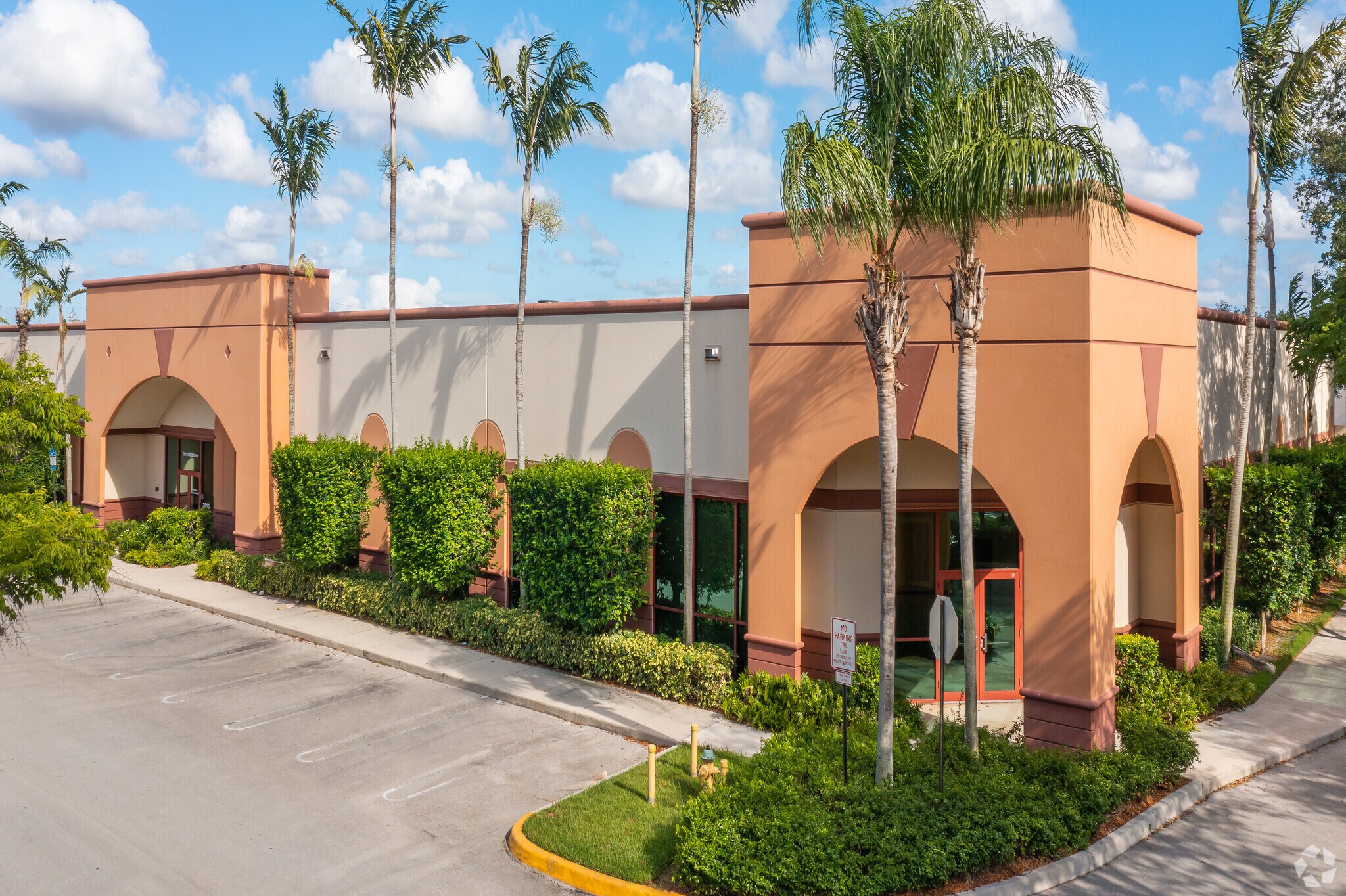 3001-3045 N Commerce Pky, Miramar, FL to rent Building Photo- Image 1 of 8