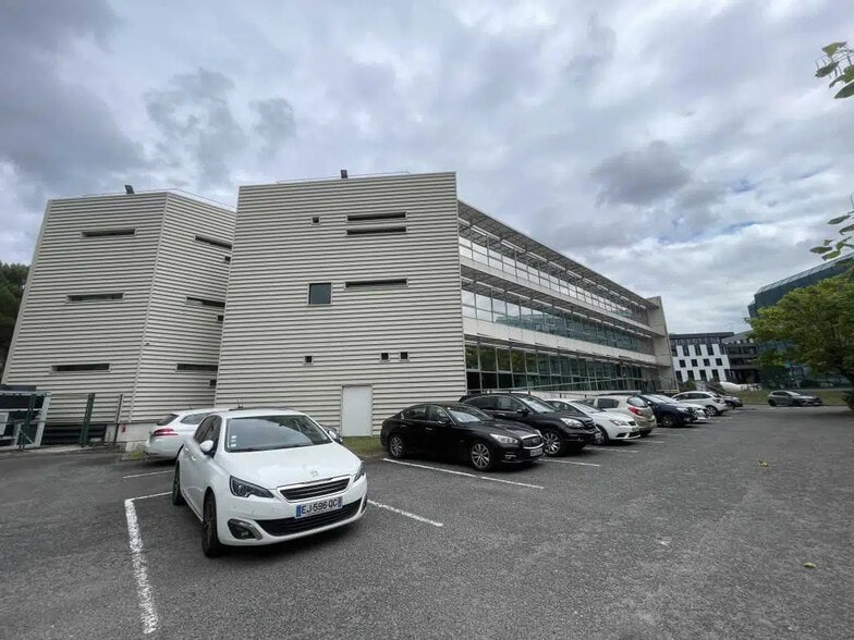 Office in Bruges to rent - Building Photo - Image 2 of 19