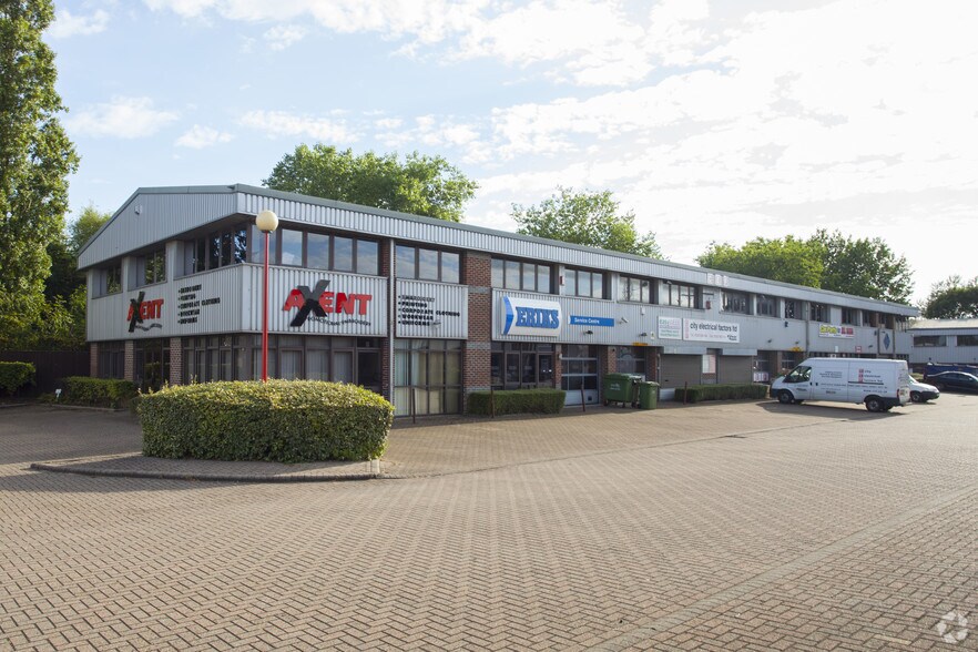 Cabot Ln, Poole for sale - Primary Photo - Image 1 of 1