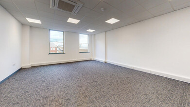 35 Park Row, Nottingham for rent Interior Photo- Image 1 of 4