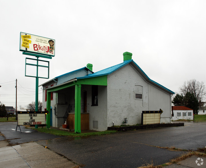 225 Pike St, Marietta, OH for sale - Primary Photo - Image 1 of 1