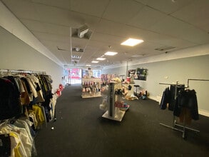 35 West Blackhall St, Greenock to rent Interior Photo- Image 2 of 2