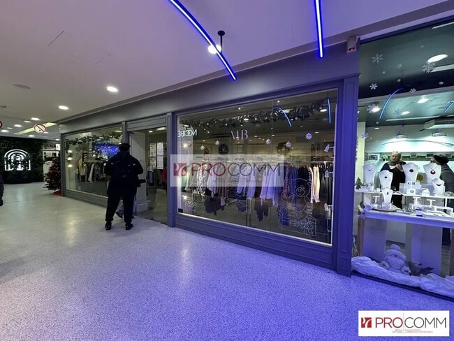 Location Commerce 99 m²