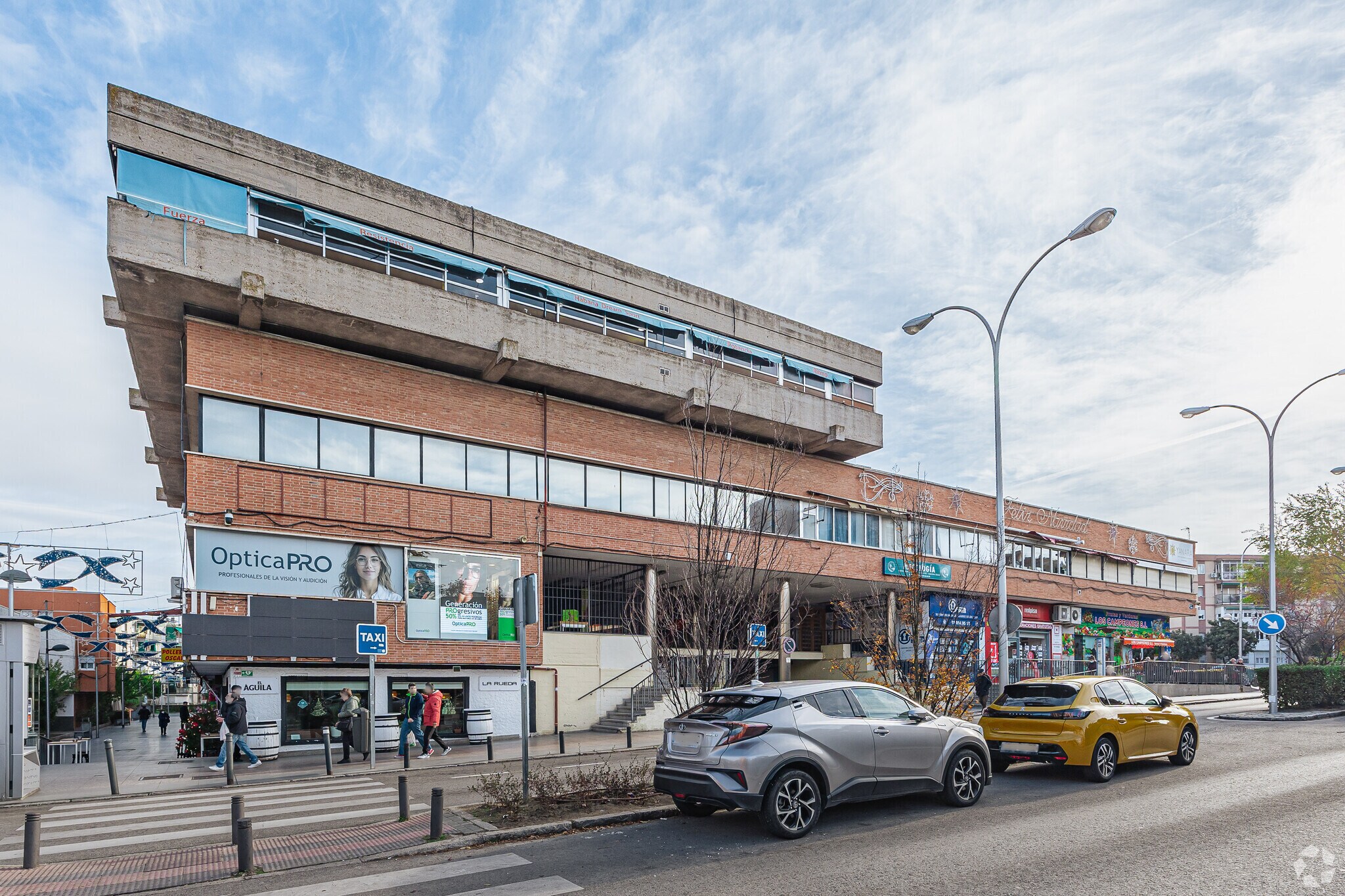 Retail in Madrid, Madrid to rent Primary Photo- Image 1 of 4