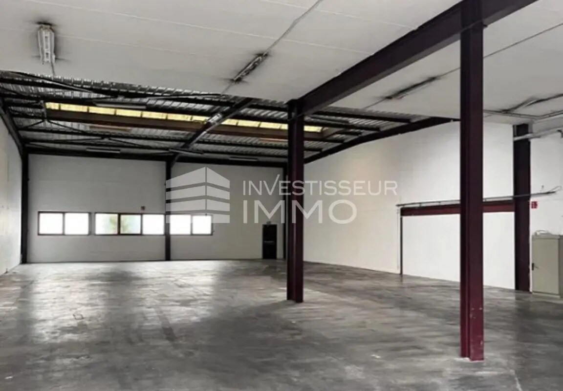 Light Industrial in Le Blanc-Mesnil to rent Interior Photo- Image 1 of 5
