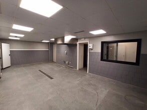 Retail in Barcelona, Barcelona to rent Interior Photo- Image 2 of 15