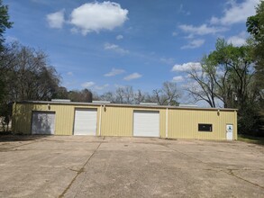 105 Hubert St, Cleveland, TX for rent Building Photo- Image 1 of 14