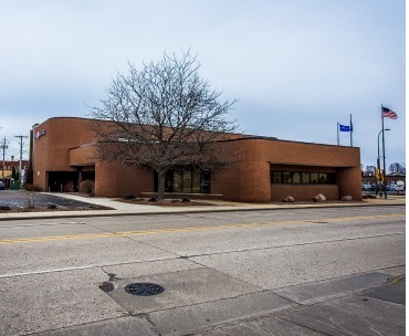 101 N Main St, Shawano, WI for rent - Building Photo - Image 3 of 3