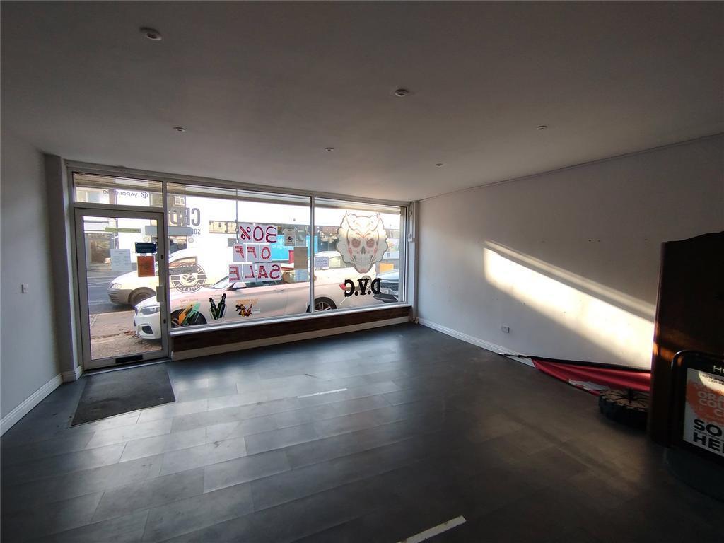 701 London Rd, Westcliff-On-Sea for sale Interior Photo- Image 1 of 6