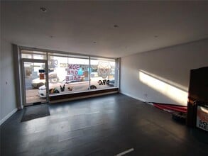 701 London Rd, Westcliff-On-Sea for sale Interior Photo- Image 1 of 6