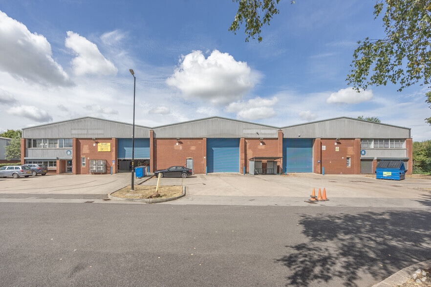 South Liberty Ln, Bristol to rent - Primary Photo - Image 1 of 3