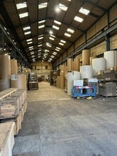 Corporation Rd, Manchester to rent Interior Photo- Image 1 of 1