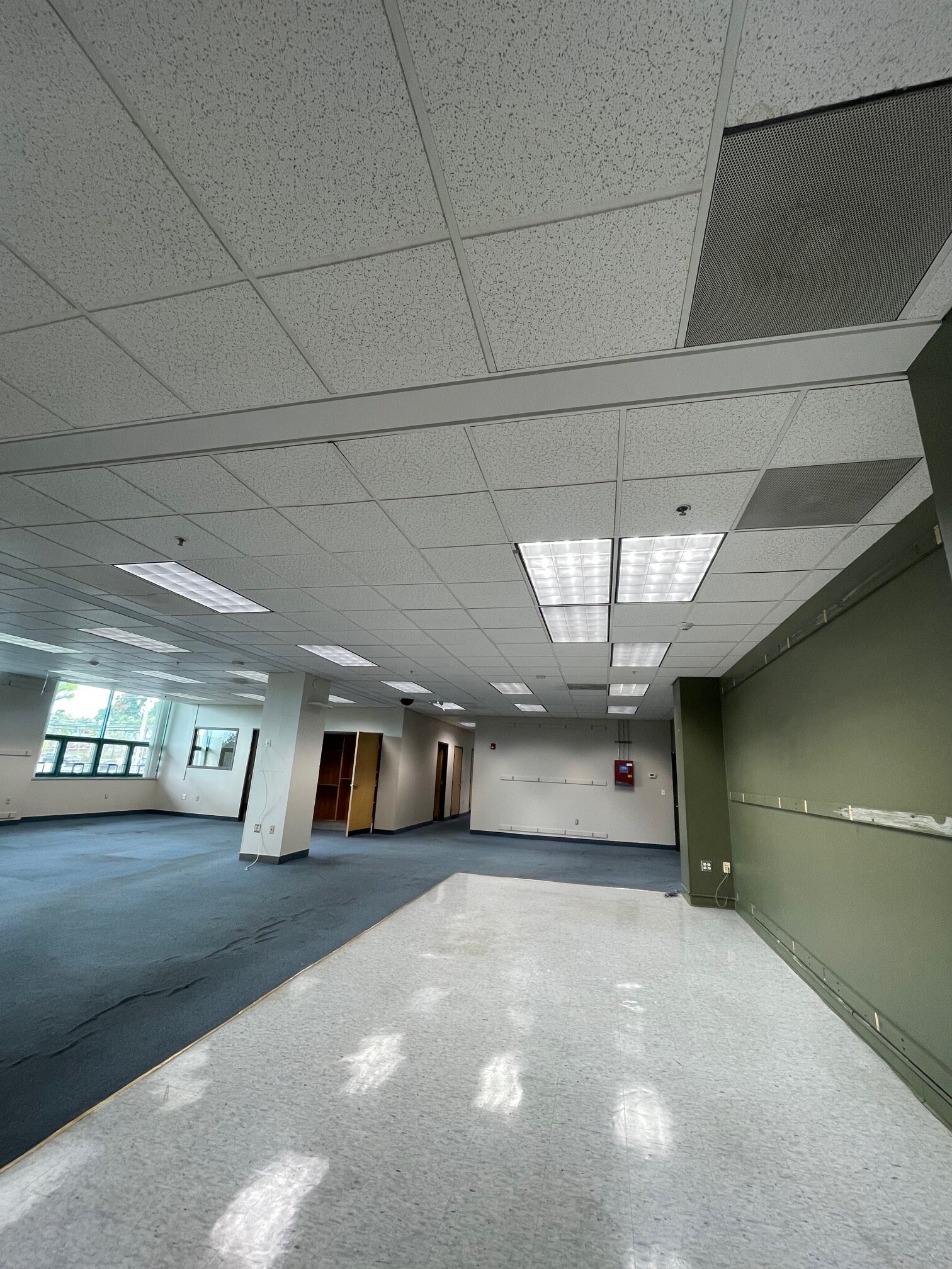 355 Kinoole St, Hilo, HI to rent Building Photo- Image 1 of 6