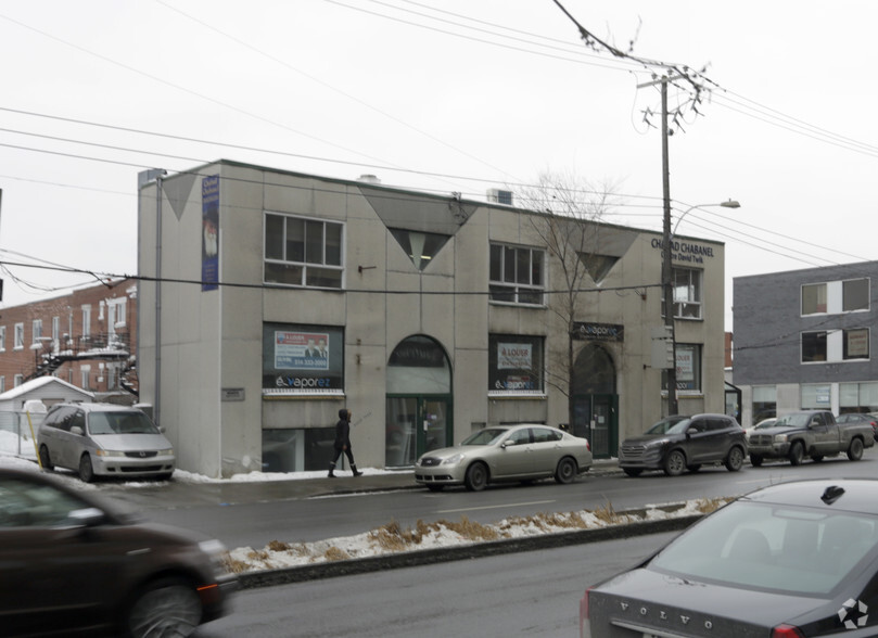 270 Rue Chabanel O, Montréal, QC for rent - Primary Photo - Image 1 of 2