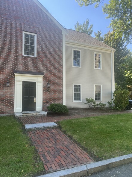 45-49 Junction Sq, Concord, MA for rent - Building Photo - Image 3 of 6