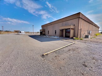 More details for 1717 S 28th St, Clinton, OK - Industrial for Rent