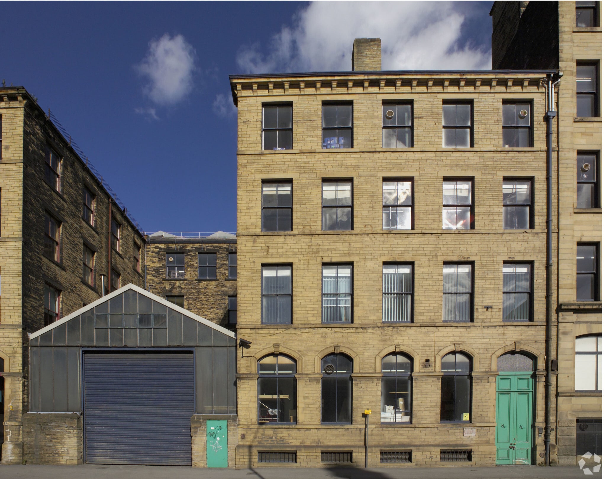 28-32 Canal Rd, Bradford for sale Primary Photo- Image 1 of 1