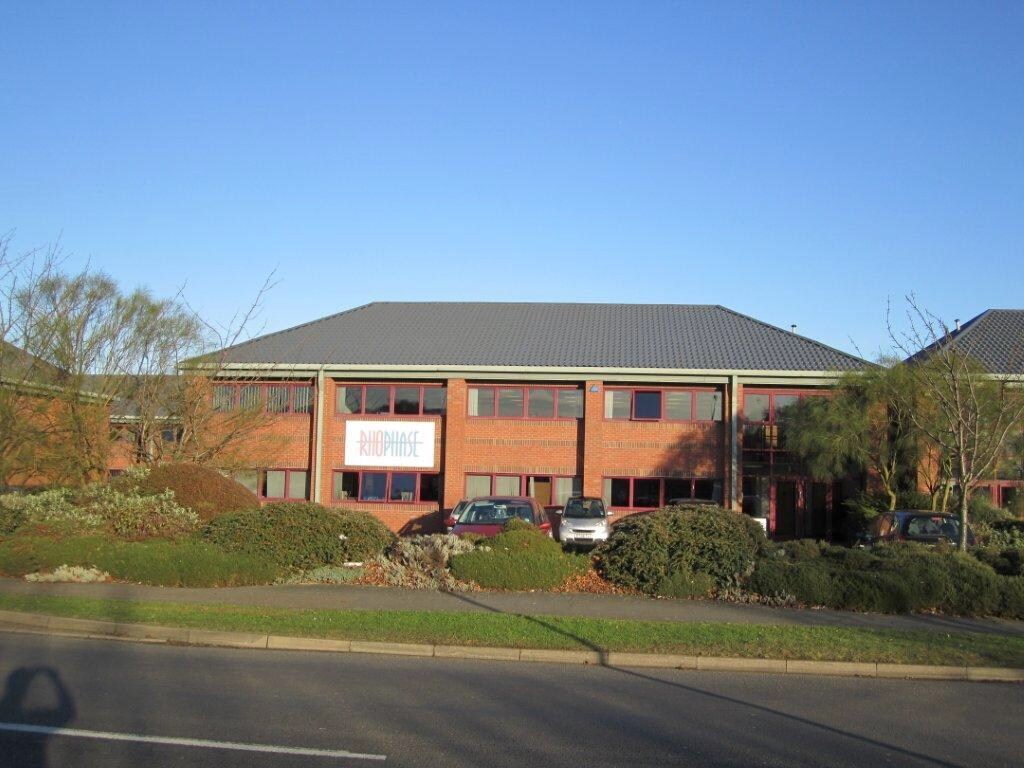 13 Earlstrees Rd, Corby for sale Building Photo- Image 1 of 1