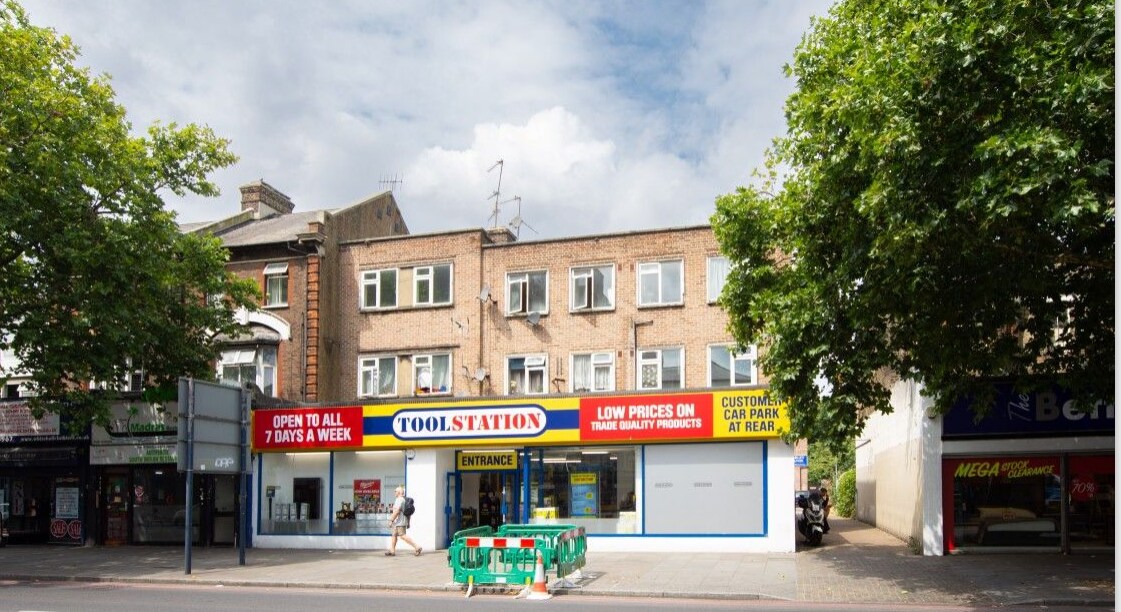 238242 Lewisham High St, London, SE13 6JU UK