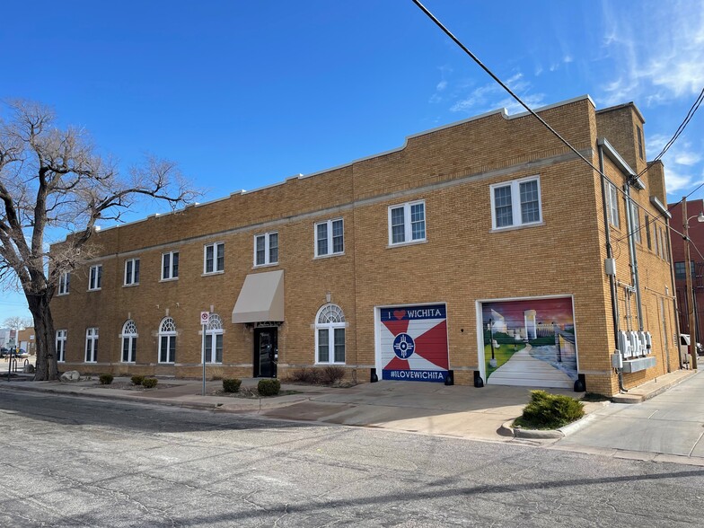 1401 E Douglas Ave, Wichita, KS for rent - Building Photo - Image 2 of 21