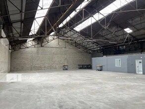 Light Industrial in Gennevilliers to rent Interior Photo- Image 2 of 5
