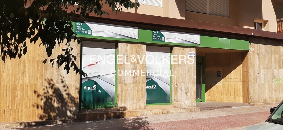 Retail in Sabadell, Barcelona to rent - Interior Photo - Image 2 of 2