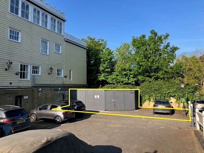 North End Way, London for sale - Building Photo - Image 2 of 2