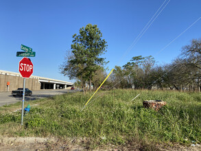 2400 Eastex Fwy, Houston, TX for sale Building Photo- Image 1 of 1