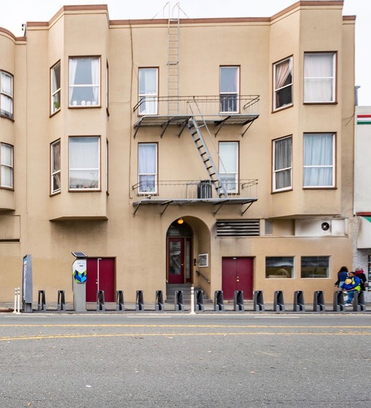 1108 Valencia St, San Francisco, CA for rent - Building Photo - Image 3 of 4