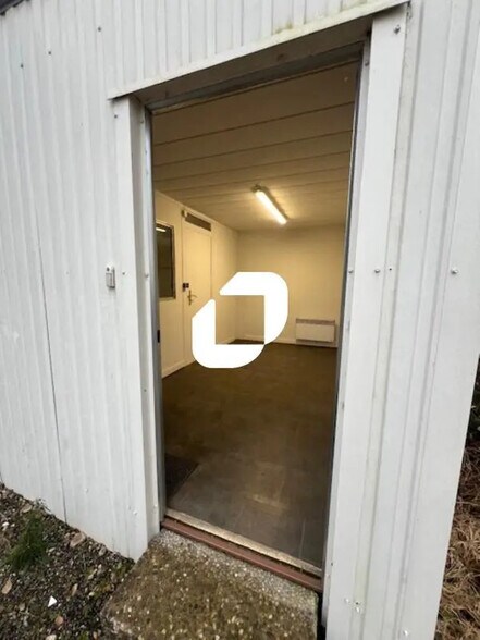 8 Rue De La Rochelle, Strasbourg to rent - Interior Photo - Image 3 of 5