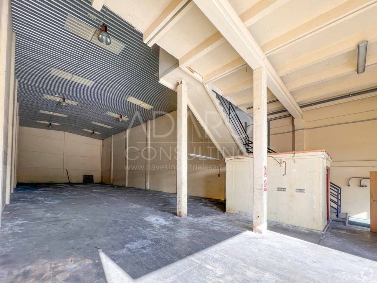 Industrial in Alcalá de Henares, Madrid for sale Interior Photo- Image 1 of 2