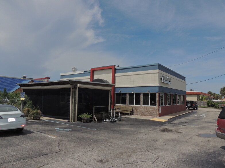 3850 N Atlantic Ave, Cocoa Beach, FL for sale - Building Photo - Image 1 of 1